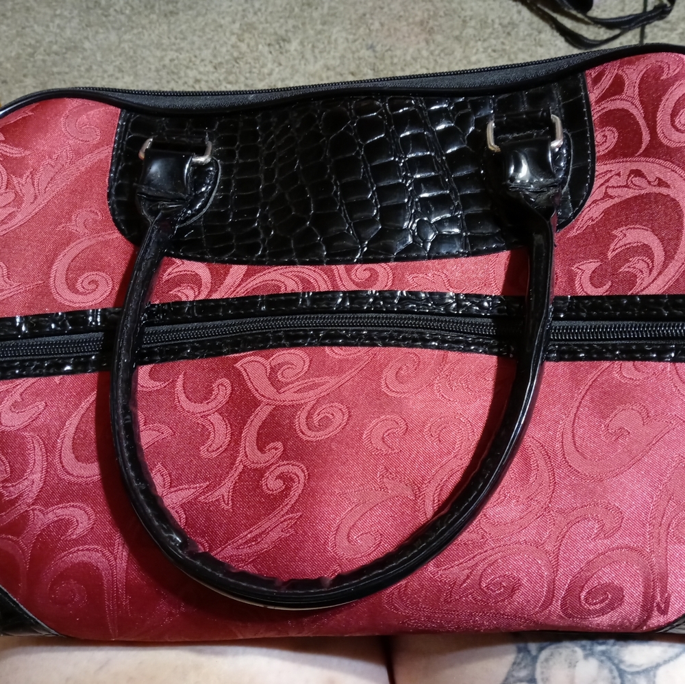 Essence of beauty soldier bag
